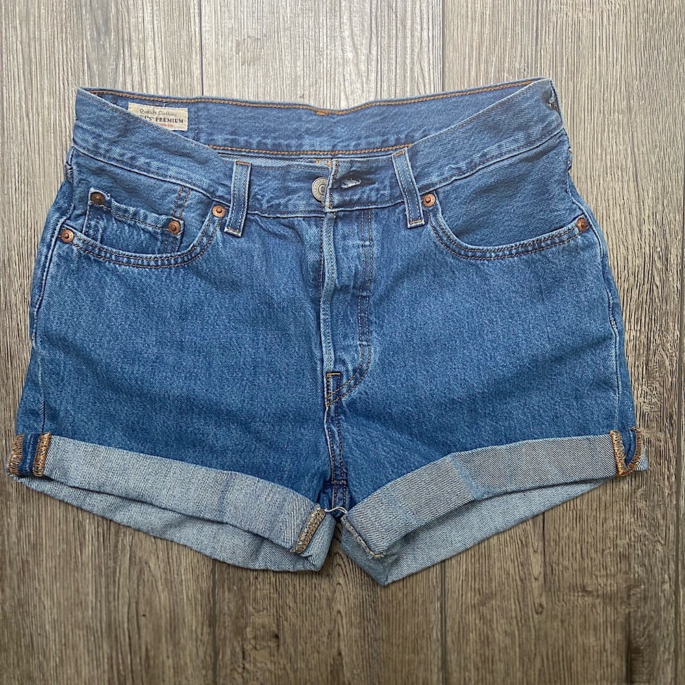 501 Vintage Levi’s Shorts- gently worn